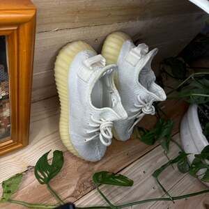 Adidas Yeezy Boost 350 V2 Cream White / Triple White